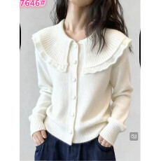 批发今年流行漂亮灰色娃娃领<b class='q'>针织衫</b>女2026春季软糯慵懒风减龄大码上衣
