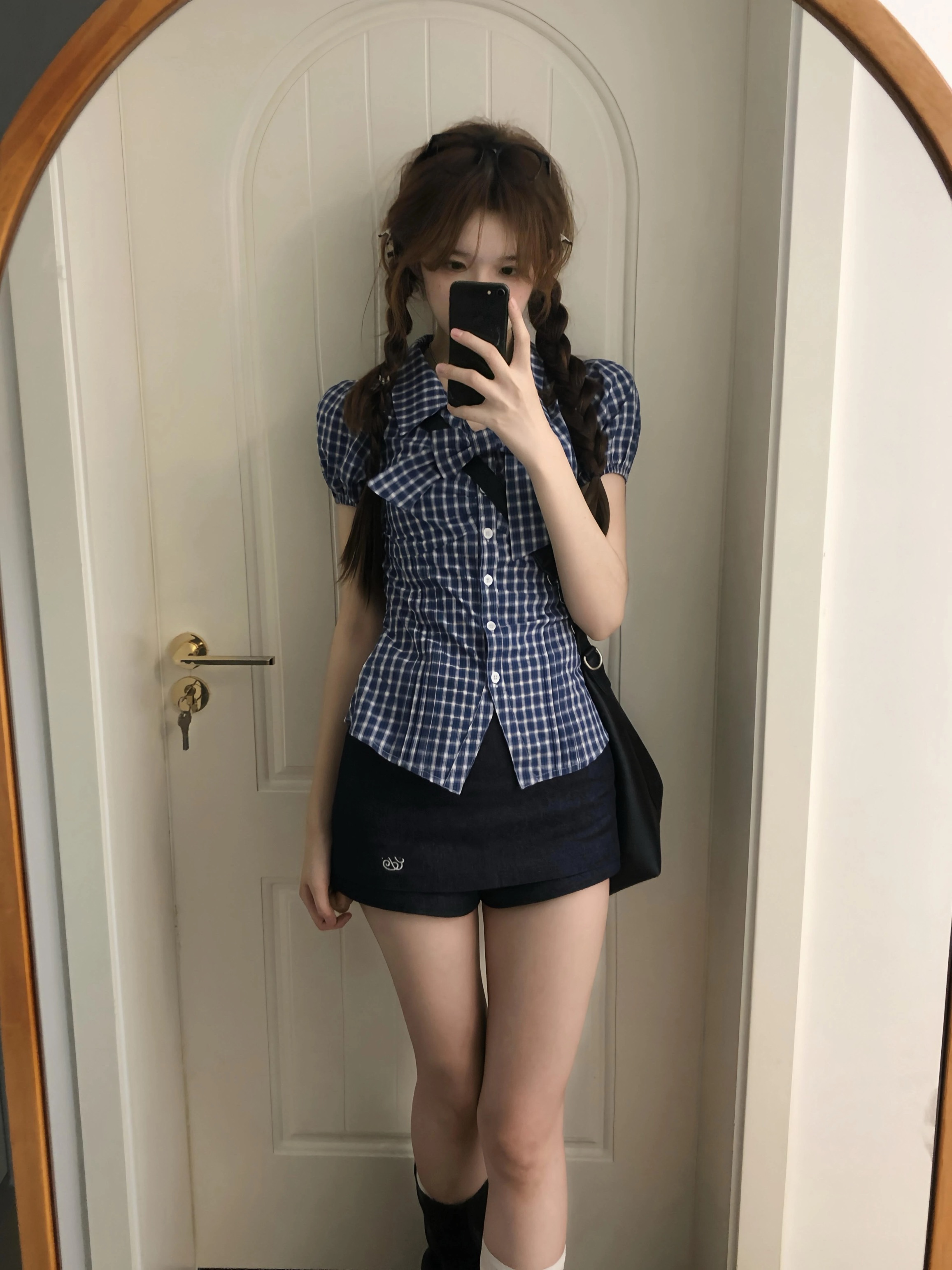 popwest 丨 오리지널 봄 체크무늬 나비 매듭 셔츠 거품 소매 작은 셔츠 몸매 가꾸기 셔츠 바지 세트