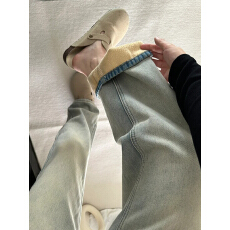 批发加绒加厚浅蓝色直筒牛仔裤女大码<b class='q'>胖</b><b class='q'>mm</b><b class='q'>高腰</b>宽松显瘦梨形身材阔腿裤