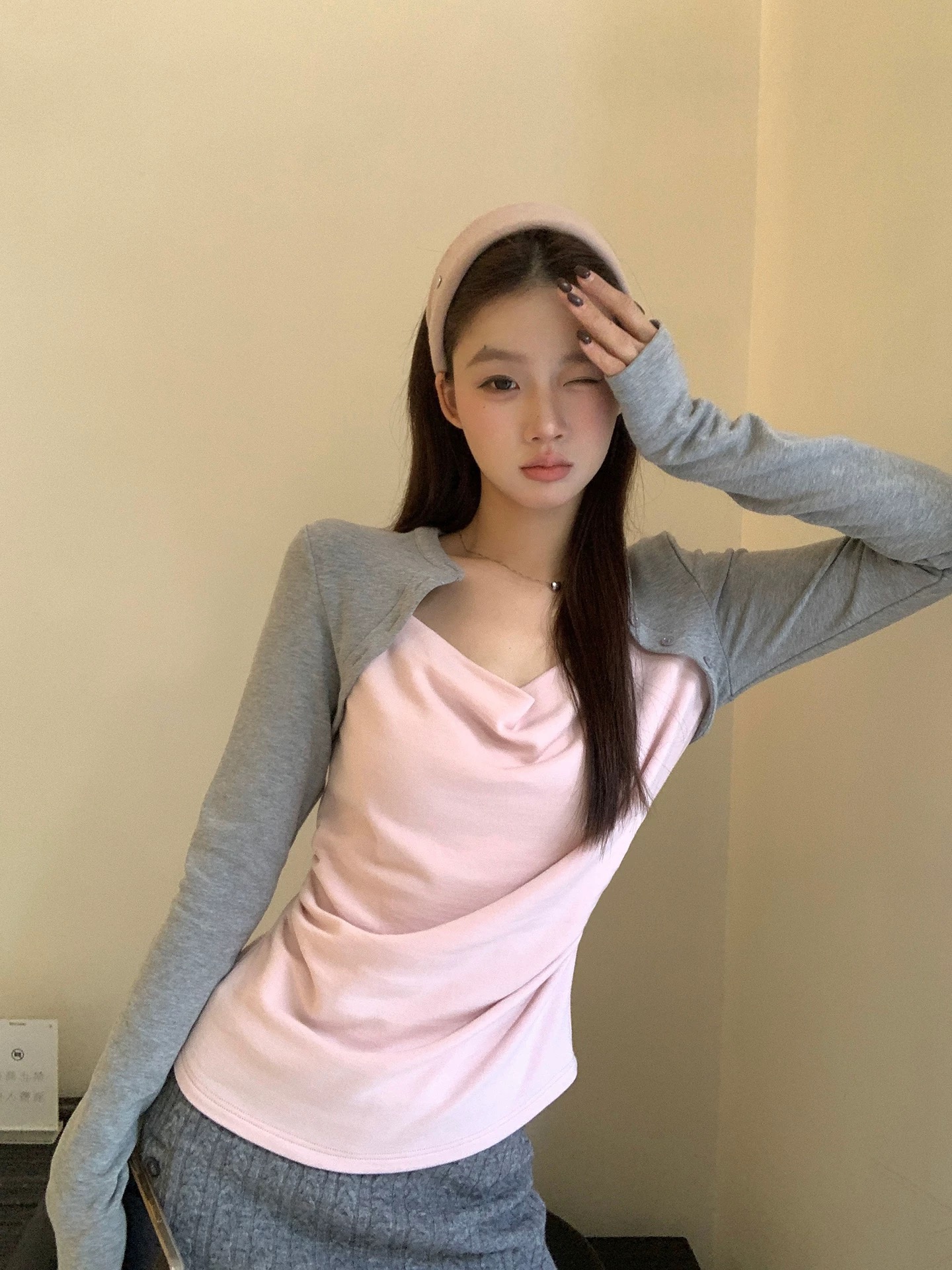 가을 겨울 프랑스식 흔들다 칼라 부드러운 긴팔 배색 인사이드 가져 가라. 만나는 페이크 레이어드 티셔츠