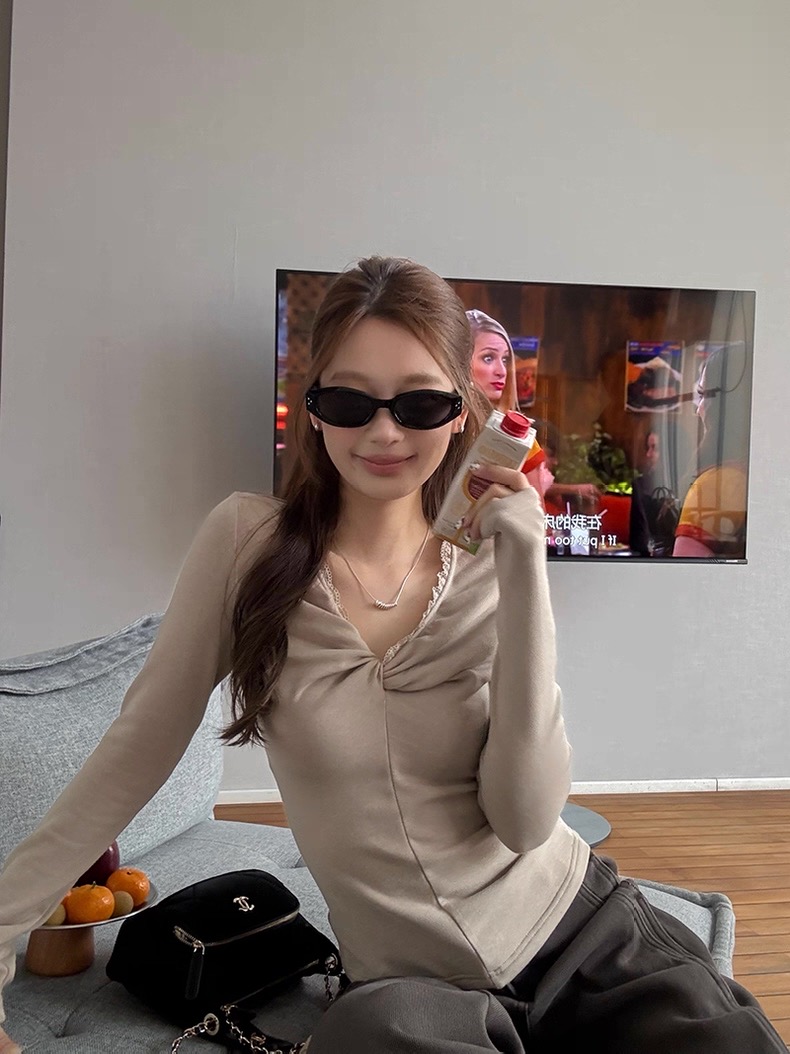 im ~까지 하트 비트 일기 다용도 슬림해 보이는 레이스 레이스 인사이드 가져 가라. 여성 디자인 센스 비틀림 기본 셔츠 맨위