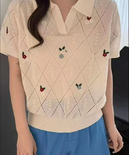 한국 스타일 POLO 칼라 꽃 자수 홀로우 아웃 링 그리드 얼음 실크 니트 반팔 2026 여름 새로운 여성 연령 감소 맨위