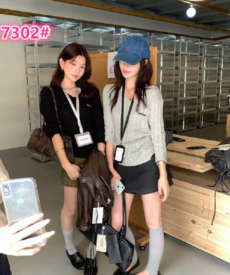 the limon 레몬 녹차 한 부서 품격 V넥 트위스트 꽃 자수 다용도 니트 스웨터 여성 중간 소매 맨위 가을