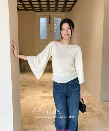 가을 켜기 새로운 한 부서 분위기 센스 레이스 오프숄더 측면 수 있습니다. 조정 펌프 Pleat 부츠컷 7부 소매 맨위 니트 스웨터