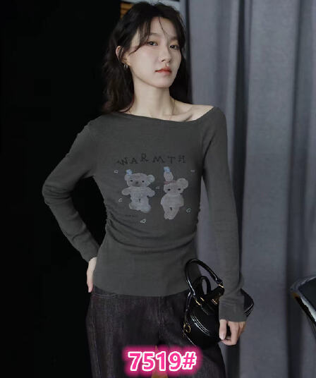 디자인 센스 비스듬한 어깨 만화 프린트 긴팔 니트 스웨터 여성 몸매 가꾸기 슬림해 보이는 기본 셔츠 풀오버 캐주얼 가을 맨위