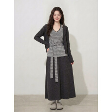 批发实拍~大码女装<b class='q'>秋</b>季慵懒风开衫+条纹挂脖绑带背心+垂坠感A字裙套装