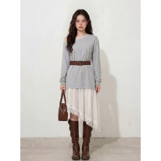 批发<b class='q'>实拍</b>~<b class='q'>大码</b><b class='q'>女装</b>秋季松弛设计感斜肩卫衣拼接不规则蕾丝下摆连衣裙