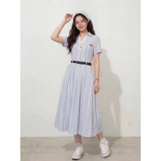批发法式气质夏季女装<b class='q'>通勤</b>温柔格调蓝色设计感收腰格纹短袖连衣长裙