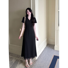 批发实拍~<b class='q'>大码</b>女装夏季2026黑色赫本风高级感蕾丝短袖<b class='q'>连衣裙</b>微胖mm裙