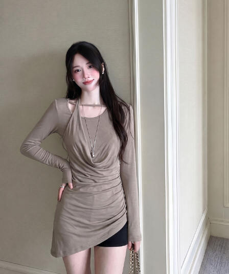 실사 빅 사이즈 불규칙 행침 목 u 칼라 패치워크 긴팔 티셔츠 여성 새로운 가을 한 부서 허리 수축 맨위
