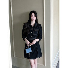 批发实拍～大码女装设计感黑色牛仔收腰显瘦一片式不规则下摆<b class='q'>连衣裙</b>