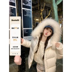 批发板栗可可 黑标欧包 大貉子毛领白色羽绒服女冬季加厚短款面包外套