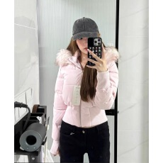 批发茵雪诗易梦玲明星同款粉色修身短款大毛领羽绒服女冬连帽外套短款