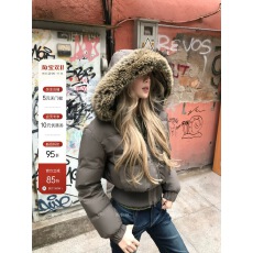 批发8uioio 11/10 20点新品95折 85白鸭绒毛领连帽羽绒服