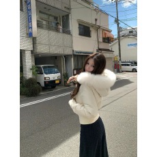 批发titi小姐姐北国雪芙羽绒服女冬季白鸭绒狐狸毛领连帽保暖外套