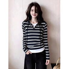 批发条纹连帽假两件针织衫女2026春季减龄显瘦内搭打底帽衫套头<b class='q'>上衣</b>潮