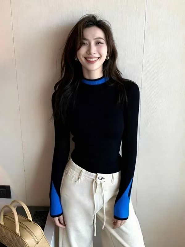 2026 봄 고급 센스 슈퍼 잘 생긴 부드러운 찹쌀 느긋한 바람 연령 감소 고유 한 Chic 느슨함 센스 배색 니트 스웨터 여성