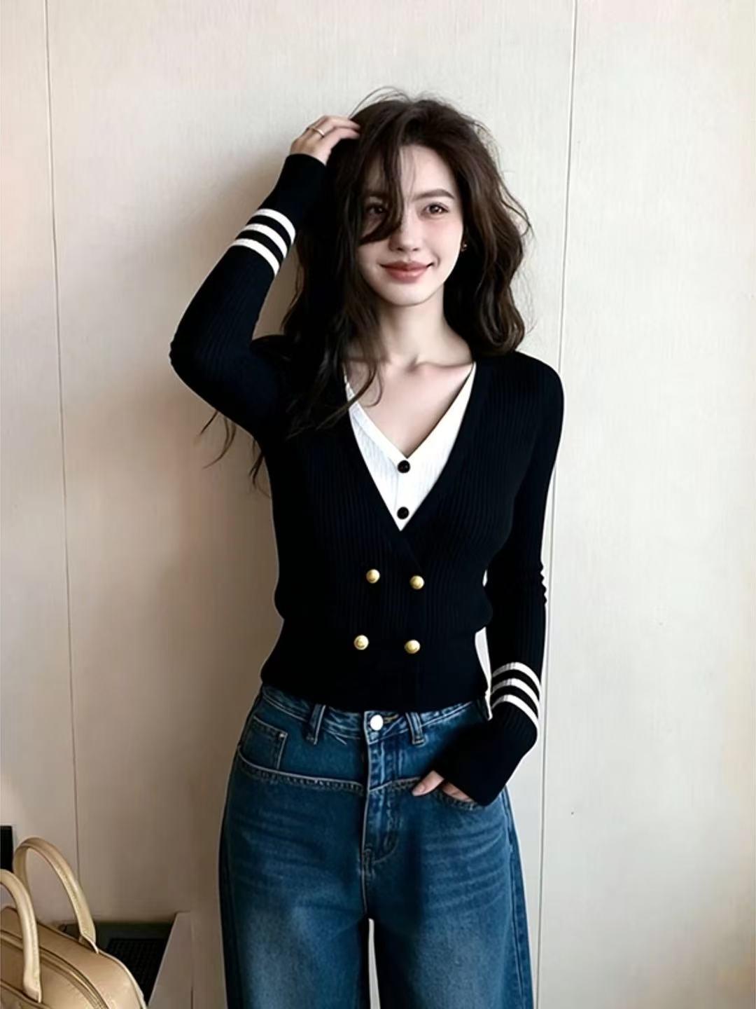 봄 한 부서 분위기 센스 착용 잡아라. 의류 고유 한 슈퍼 잘 생긴 몸매 가꾸기 슬림해 보이는 검정색 페이크 레이어드 니트 오픈 가디건 여성