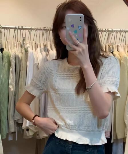 베이지 색 홀로우 아웃 니트 스웨터 반팔 여성 여름 새로운 작은 대중 디자인 몸매 가꾸기 허리 수축 쇼트 스타일 슬림해 보이는 긍정적 인 어깨 의류