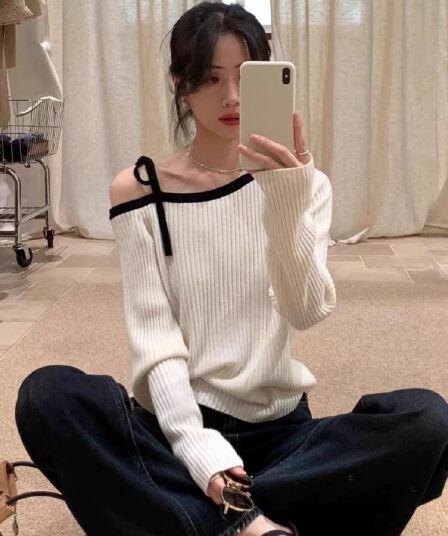 화이트 작은 심장 기계 비스듬한 어깨 레이스업 긴팔 니트 스웨터 여성 이른 가을 인사이드 가져 가라. 몸매 가꾸기 핫걸 순수한 욕망 기본 셔츠 맨위