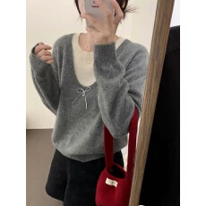 批发格雷系miu风灰色假两件针织衫女秋冬宽松小香风毛衣打底内搭<b class='q'>上衣</b>