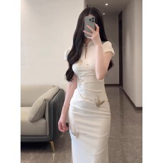 批发绝美新中式蝴蝶镂空旗袍改良年轻款少女高级感修身包臀连衣裙女<b class='q'>夏</b>