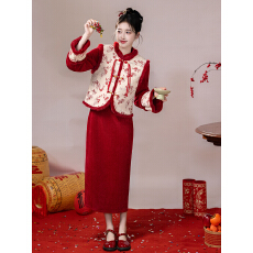 批发加绒加厚红色旗袍女新中式2025新款秋冬敬酒服<b class='q'>复古</b>气质两件套马甲