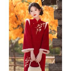 批发加绒加厚红色<b class='q'>旗袍</b>2025年新款长袖复古敬酒服新娘改良连衣裙女冬季