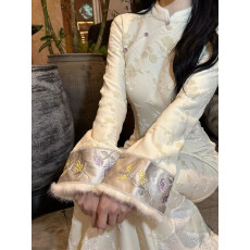 批发加绒加厚画报夫人<b class='q'>旗袍</b>冬装新中式2025新款白色长袖加厚连衣裙