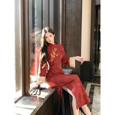 批发加绒加厚新中式复古提花高级刺绣订婚结婚连衣裙金梅报喜倒大袖