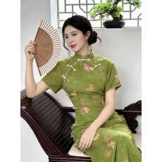 批发新中式绿色旗袍短袖女春夏新款清冷感连衣裙国风改良旗袍绿衫芳容