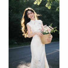 批发新中式国风复古改良无袖印花旗袍裙2026<b class='q'>夏</b>季高级感气质收腰包臀裙