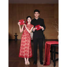 批发红韶华新中式红色蕾丝订婚旗袍女<b class='q'>春</b>夏碎花网纱连衣裙