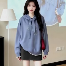 批发2025年超火别致独特高级感超好看上衣慵懒蓝色印花针织衫毛衣女秋