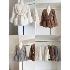 批发<b class='q'>韩国</b>东大门百搭宽松软糯慵懒保暖圆领波点毛衣女冬季宽松配围巾潮