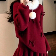 批发新款新年红2025新款毛衣蝴蝶慵懒宽松<b class='q'>甜美</b>上衣+短裙+围巾三件套