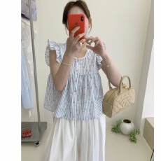批发韩系花朵竖条纹飞飞袖小衫夏季<b class='q'>甜美</b>减龄可爱娃娃衫单排扣背心衬衫