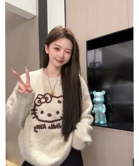 레트로 만화 고양이 자카드 디자인 센스 라운드 넥 스웨터 여자 가을 겨울 새로운 부드러운 찹쌀 루즈핏 연령 감소 니트 스웨터 트렌디