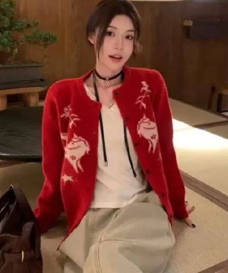 신년 빨간색 자카드 니트 오픈 가디건 스웨터 여자 가을 겨울철 분위기 센스 느긋한 바람 품격 루즈핏 재킷 맨위