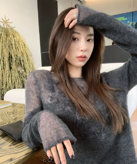 가을 고유 한 아름다운 맨위 한 부서 아름다운 자이언트 잘 생긴 외국 가스 연령 감소 작은 대중 아니요 명중 섹션 화이트 니트 스웨터 여성