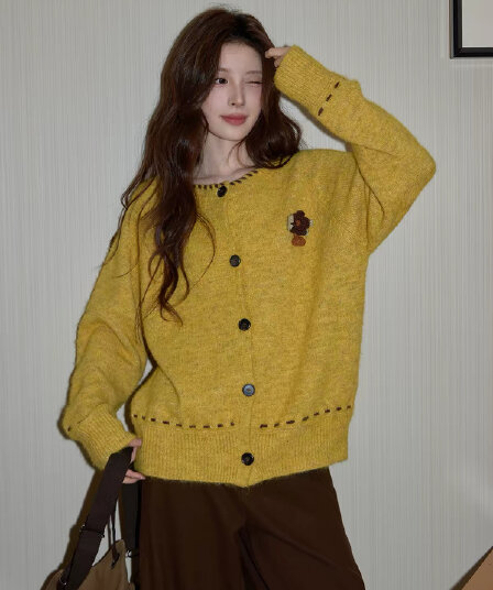 시끄러운 홈 황색 스웨터 여자 가을 라운드 넥 맨위 느긋한 루즈핏 니트 스웨터 고급 부드러운 찹쌀 카디건 코트