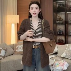批发甜美气质V领条纹背心针织开衫两件套女秋季新款气质百搭时尚套装