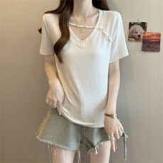 批发实拍<b class='q'>春</b>夏胖MM新款韩系纯色正肩V领铆钉设计宽松显瘦休闲百搭上衣