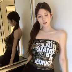 批发辣妹风美式复古印花抹胸背心女<b class='q'>夏</b>季短款修身显瘦露肩上衣