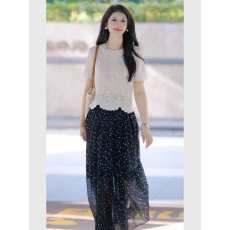 批发巨好看的姐系贵感白色镂空短袖t恤<b class='q'>职业</b><b class='q'>套装</b>女夏重要场合两件套裙