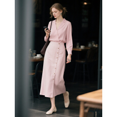 批发粉色天丝V领长袖套装裙女2026年早春新款衬衫半身裙两件套穿搭