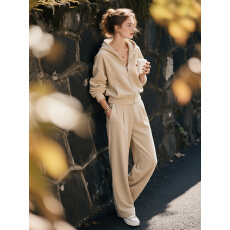 批发米杏色灯芯绒法式套<b class='q'>装</b>女2025年秋冬新款短外套高腰直筒<b class='q'>裤</b>两件套