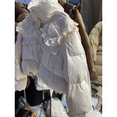 批发花边领漂亮款式2025冬季新款保暧时尚羽绒服短款潮流品质欧美范