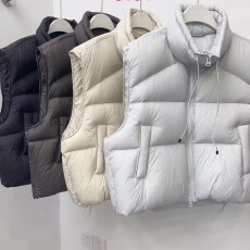 批发羽绒马甲热卖中．品质2025新款羽绒背心时尚保暧新款式潮流