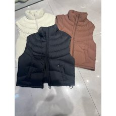 批发马甲热卖中．2025新款羽绒背心时尚保暧新款式潮流书包